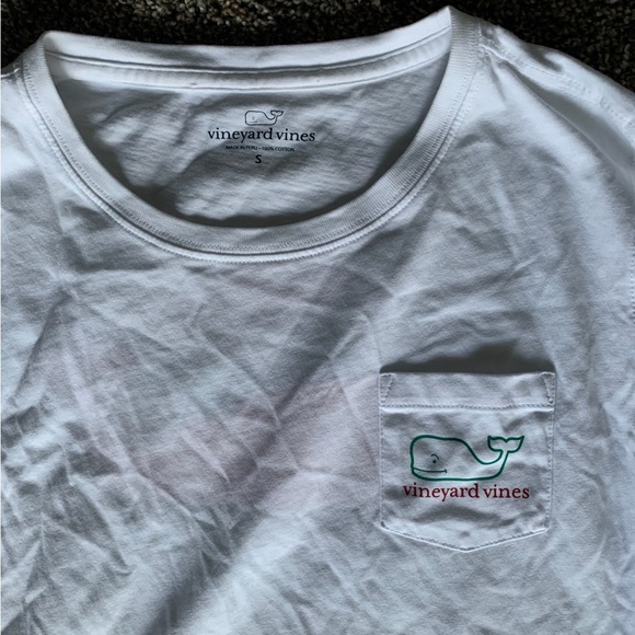 Vineyard vines Christmas long sleeve - Picture 2 of 3